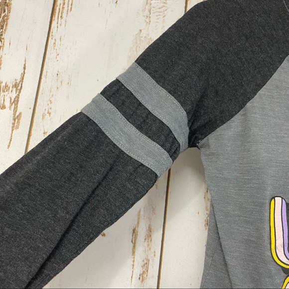 Freeze, Whatever Graphic Raglan Shirt. Size Small. In good used condition! - Picture 2 of 5